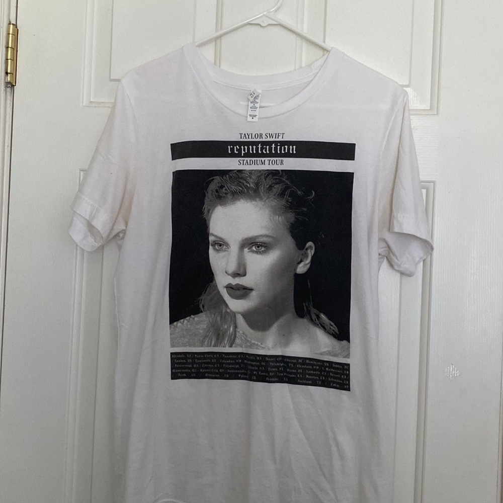 Taylor Swift Reputation Tour Shirt